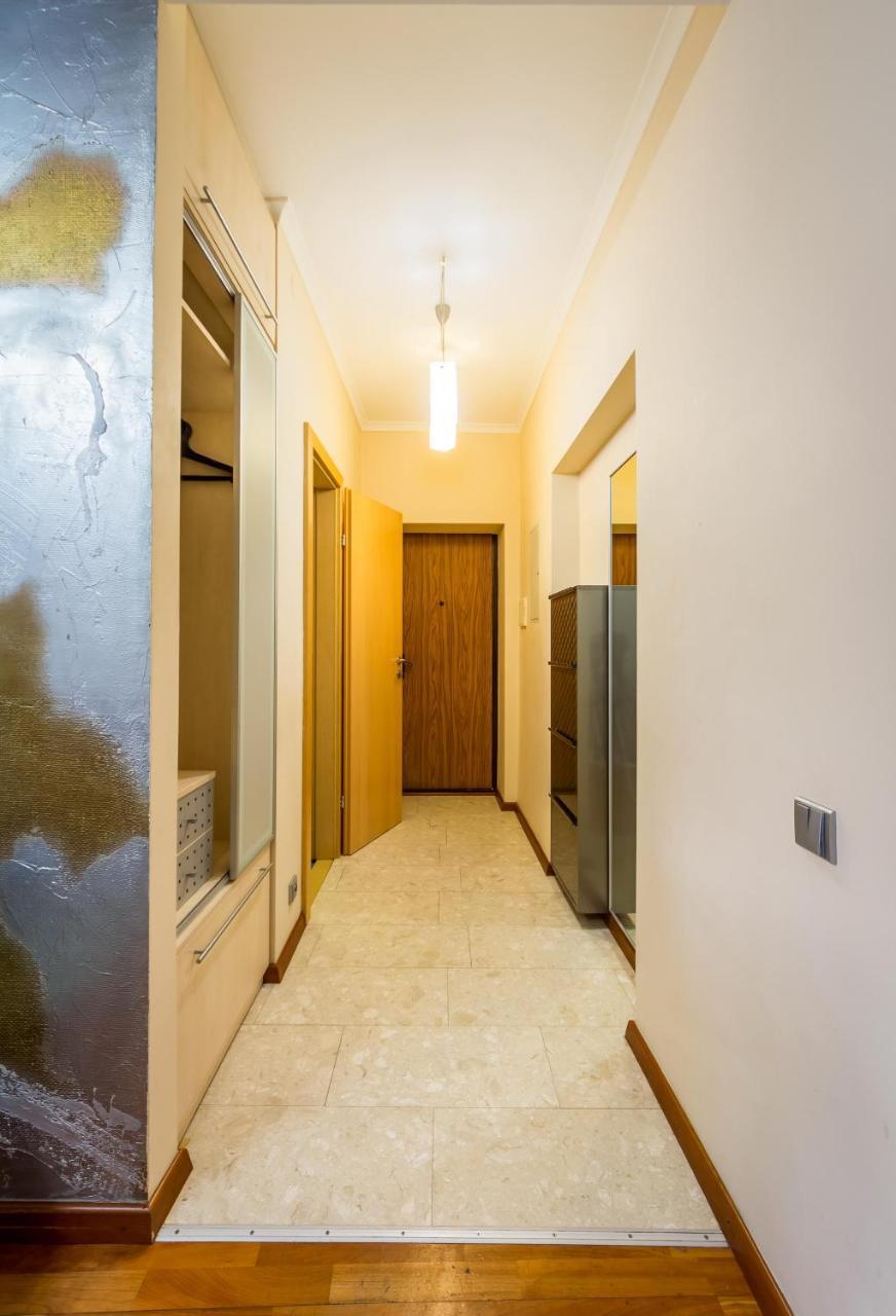 Apartment On Triokhsviatytelska Kiev Dış mekan fotoğraf